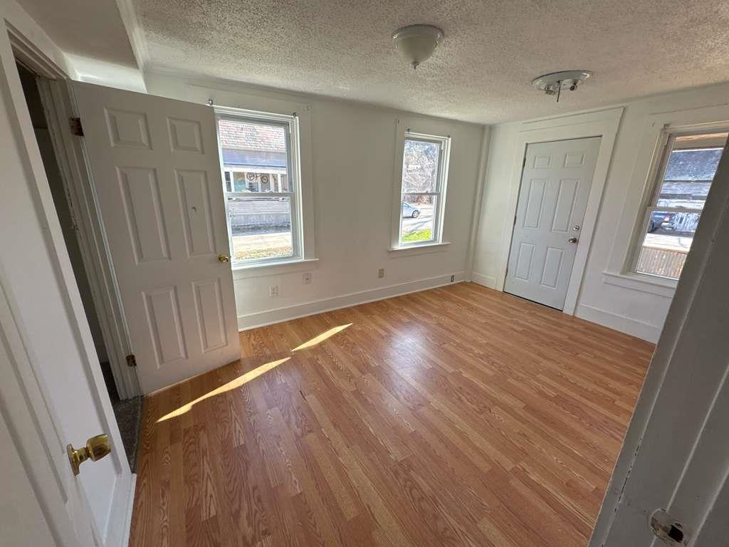 11 Ashuelot Street Winchester, NH 03470 - Photo 7 of 16