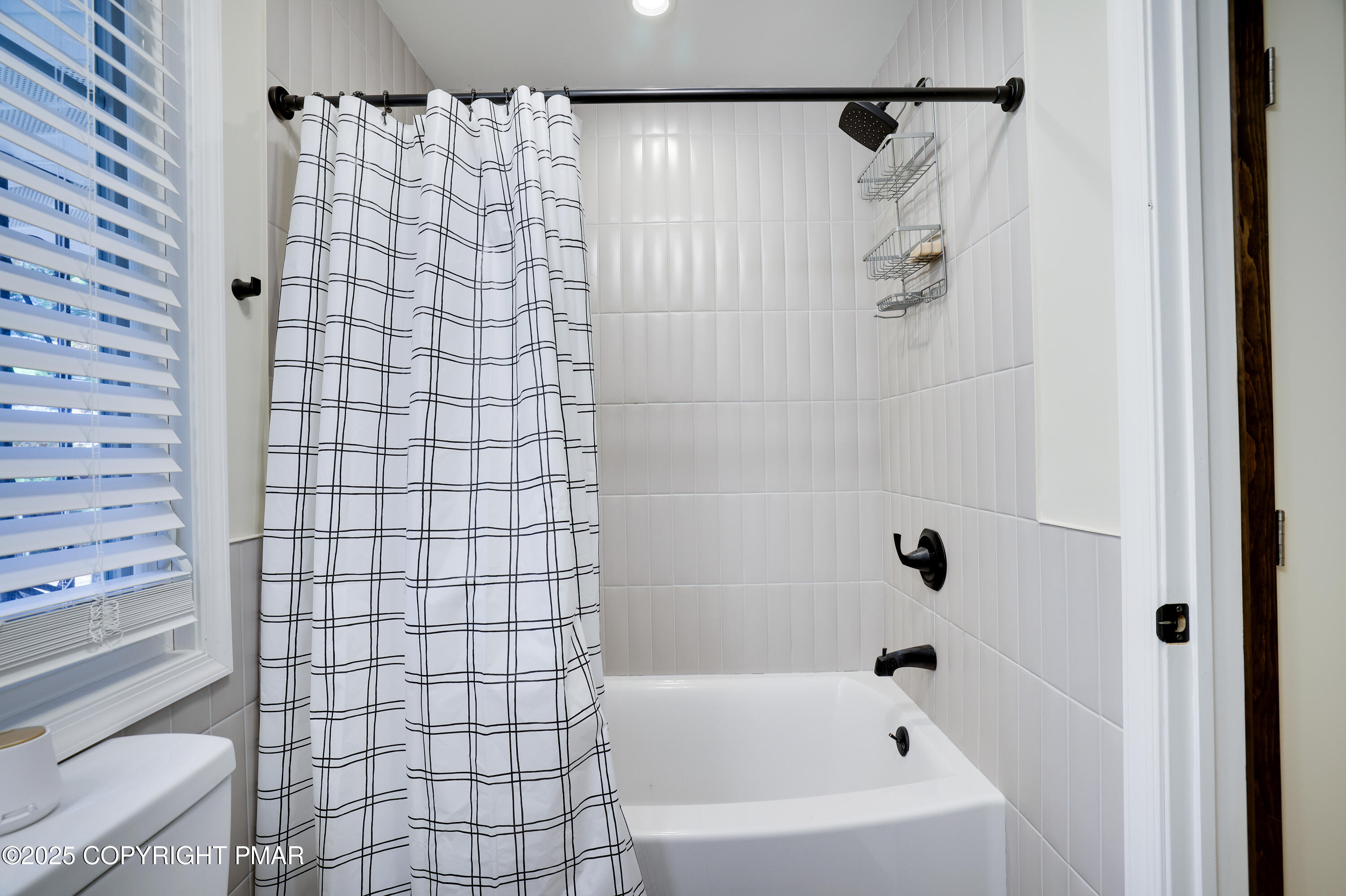 104 Haverhill Road Cresco, PA 18326 - Photo 35 of 86 a bathroom with a bathtub and shower