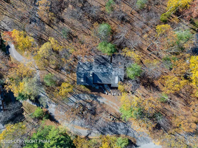 $415,000 | 104 Haverhill Road, Cresco, PA 18326