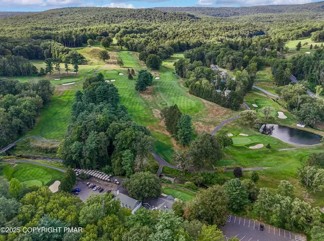 $415,000 | 104 Haverhill Road, Cresco, PA 18326