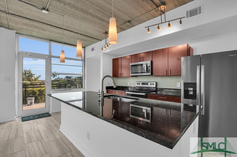 545 Berrien Street, Unit J Savannah, GA 31401 - Photo 7 of 36