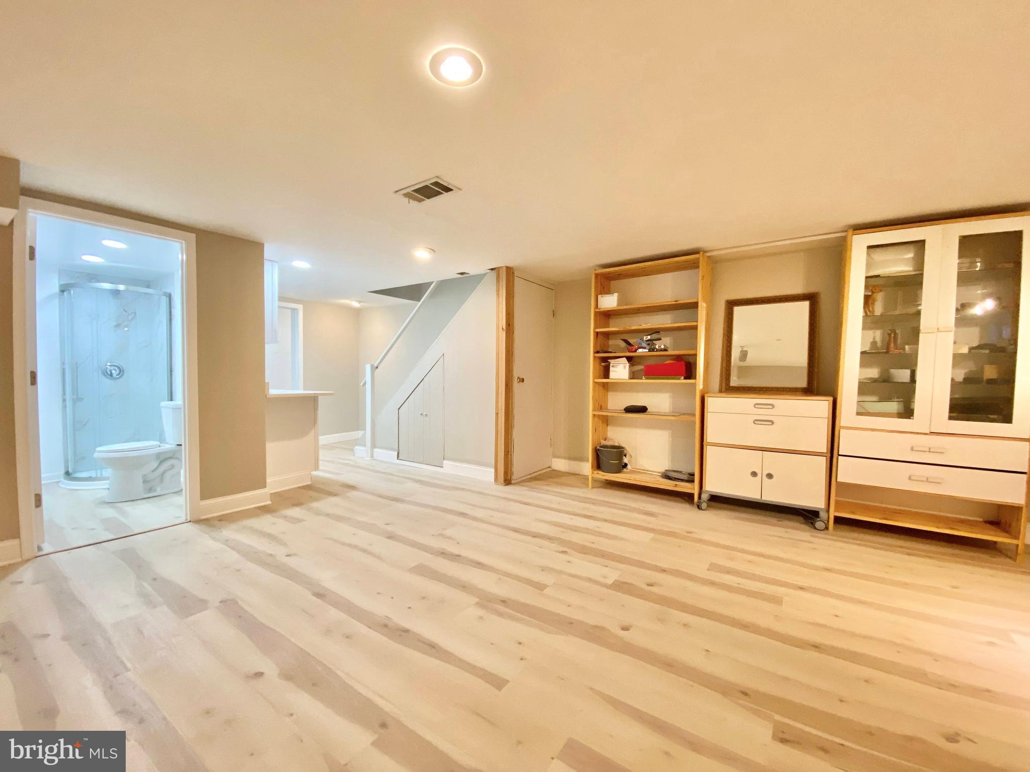 Bishop Drive Aston, PA 19014 - Photo 7 of 68