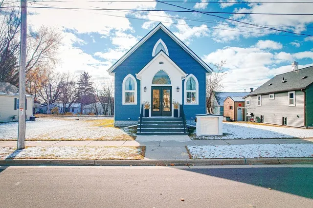 $324,900 | 712 La Crosse Street, Mauston, WI 53948