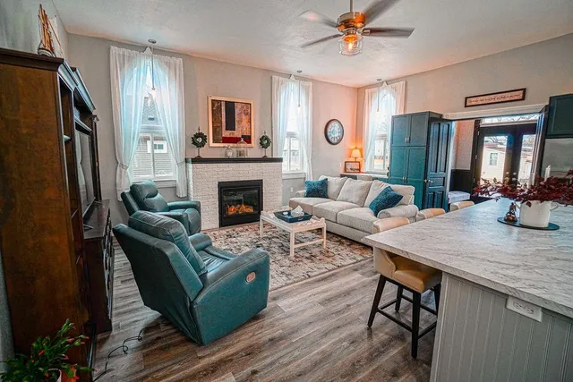 $324,900 | 712 La Crosse Street, Mauston, WI 53948