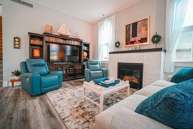 $324,900 | 712 La Crosse Street, Mauston, WI 53948