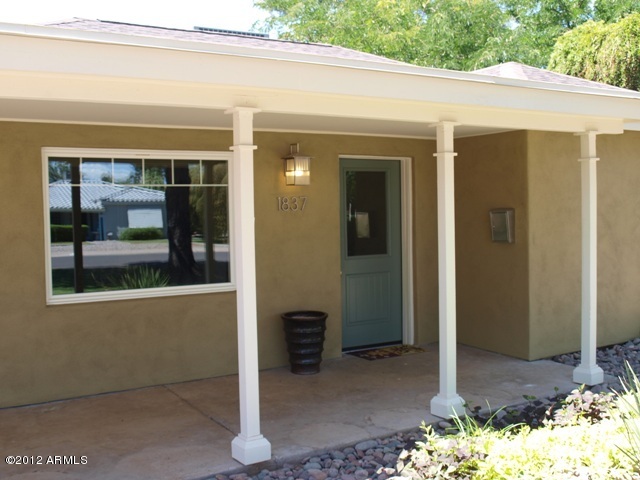 1837 East Roma Avenue Phoenix, AZ 85016 - Photo 3 of 32 Great front porch..