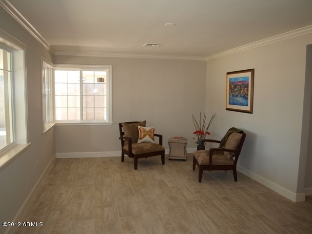 1837 East Roma Avenue Phoenix, AZ 85016 - Photo 5 of 32 Living Room Alternate View