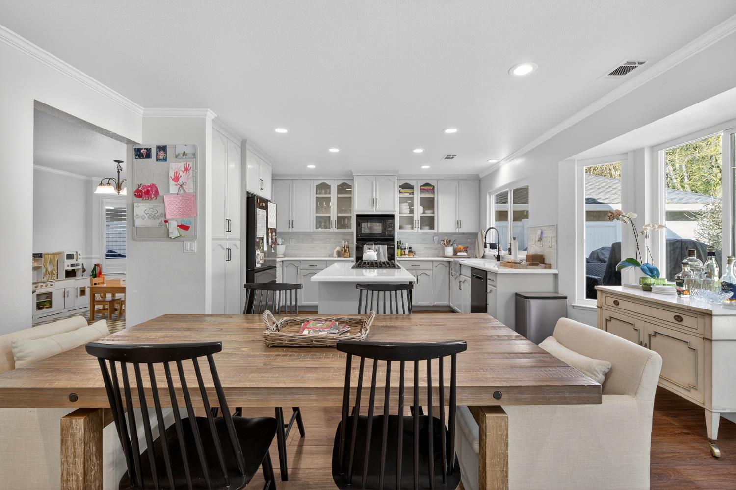 19084 Pebble Run Woodbridge, CA 95258 - Photo 15 of 49 Gallery Image 15