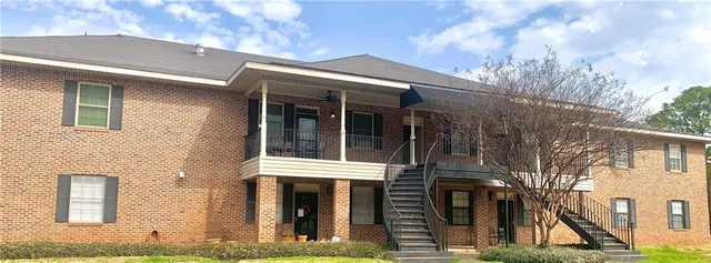 $169,000 | 4406 Charleston Circle, Unit 15, Alexandria, LA 71303