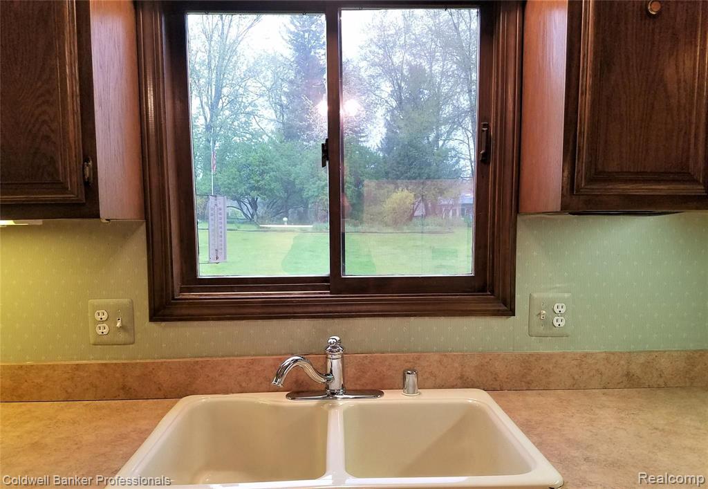 1862 Ludgate Lane Rochester Hills, MI 48309 - Photo 16 of 54