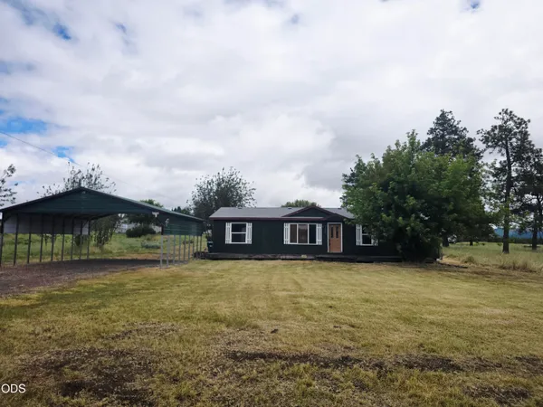 $216,000 | 34687 Kerry Drive, Chiloquin, OR 97624