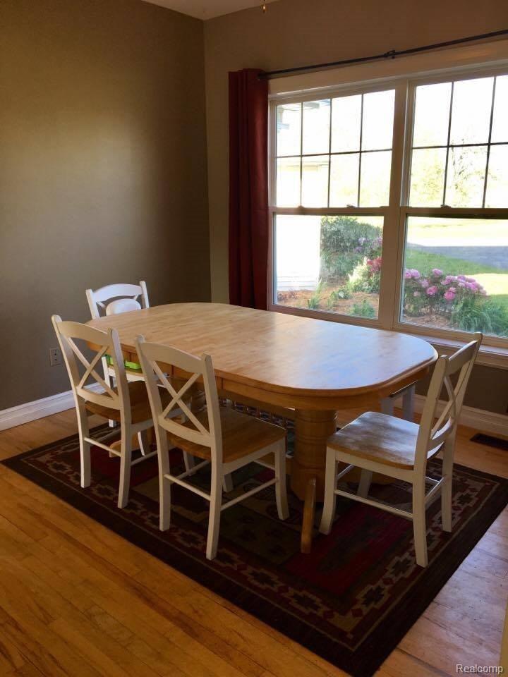 9087 North Owosso Road Fowlerville, MI 48836 - Photo 7 of 29 Formal Dining Room 9087 owosso.jpg