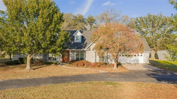 $540,000 | 1032 Farm To Market 900, Mount Vernon, TX 75457