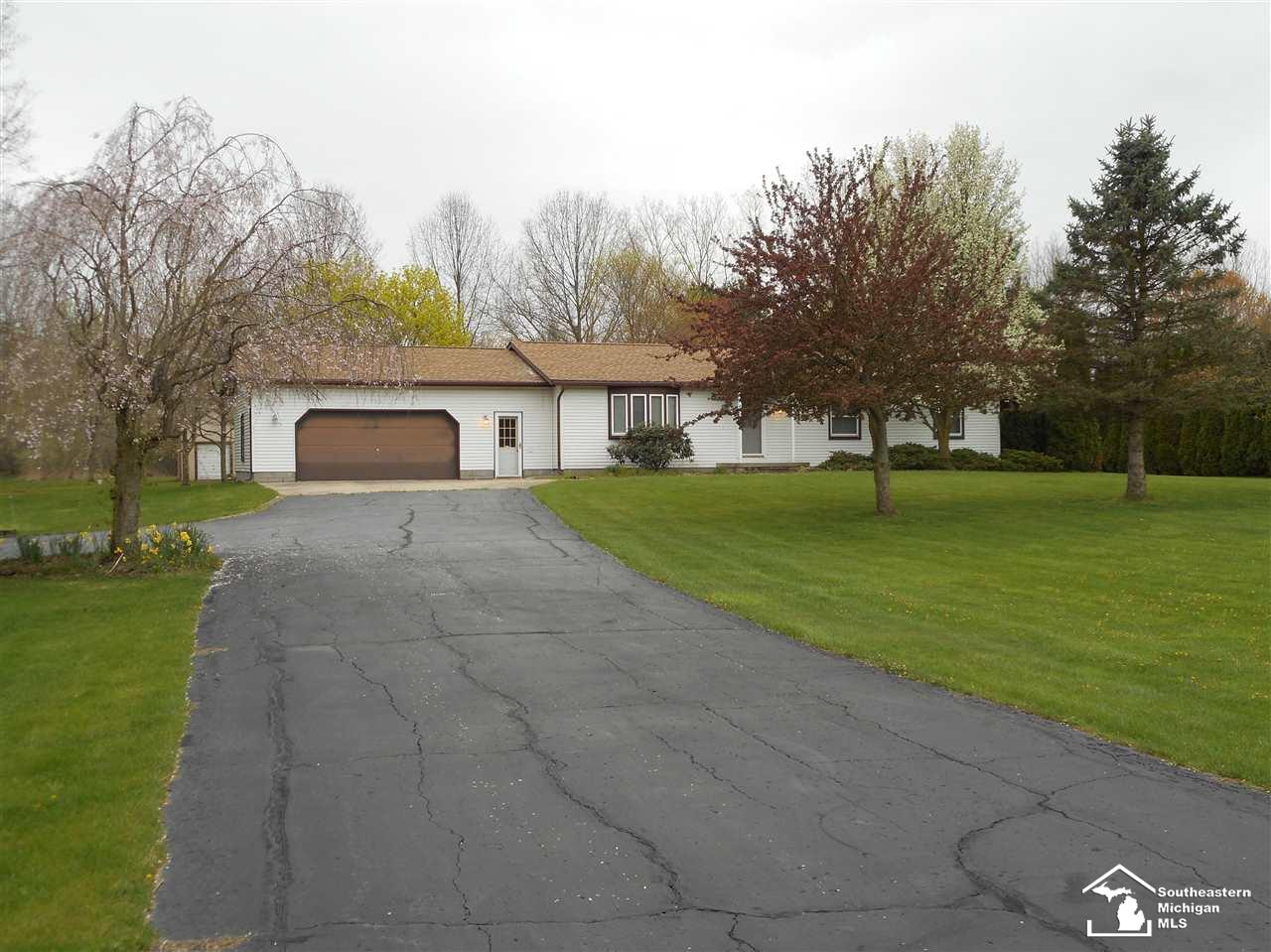 33983 Willow Road New Boston, MI 48164 - Photo 51 of 52 31317825-50.JPG