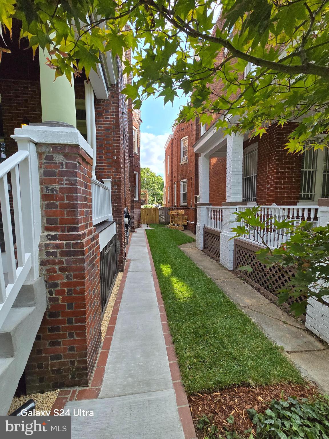 1814 Park Road Northwest Washington, DC 20010 - Photo 111 of 132 Side of house walkway