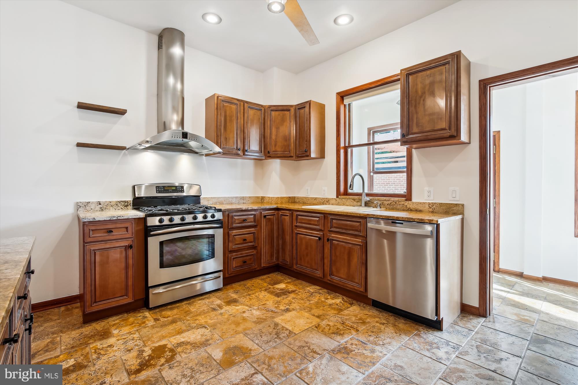 1814 Park Road Northwest Washington, DC 20010 - Photo 31 of 132 Kitchen