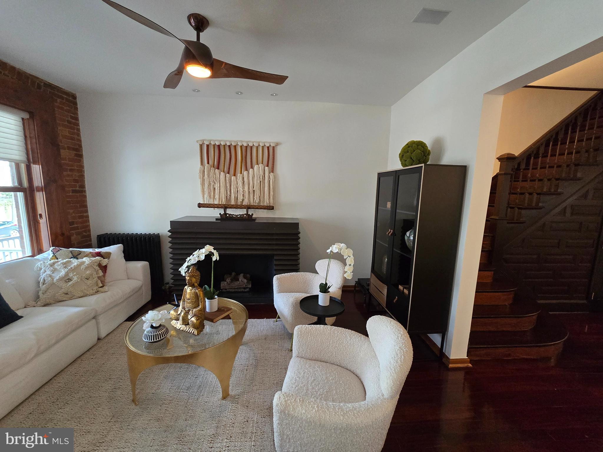 1814 Park Road Northwest Washington, DC 20010 - Photo 32 of 132 Living Room