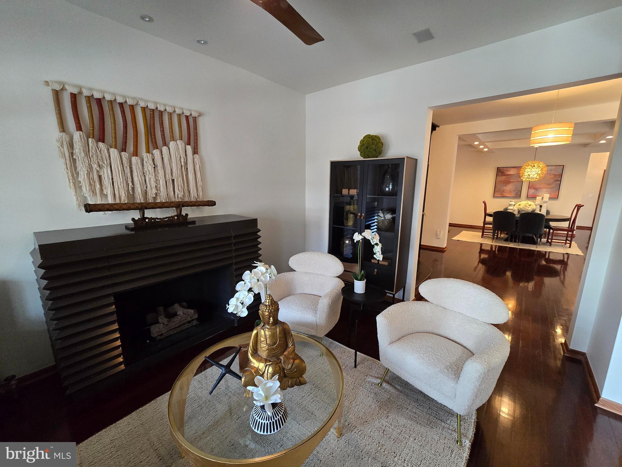 1814 Park Road Northwest Washington, DC 20010 - Photo 34 of 132 Living Room