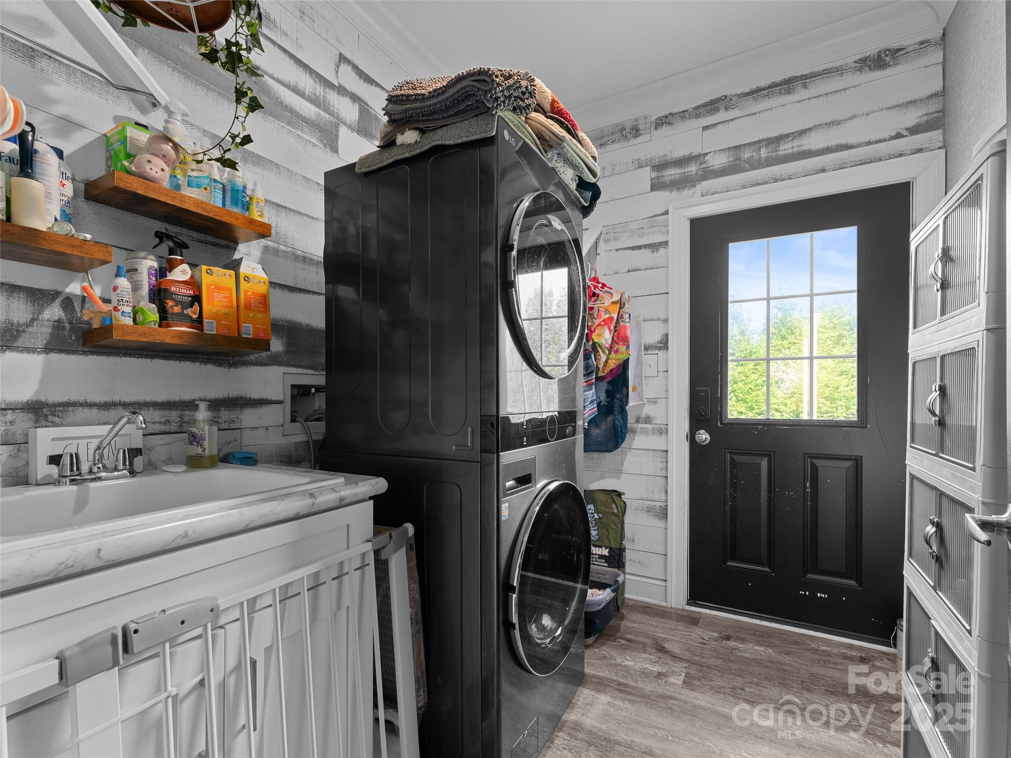 1154 North Ridge Road Hendersonville, NC 28792 - Photo 27 of 29 a utility room with dryer and washer