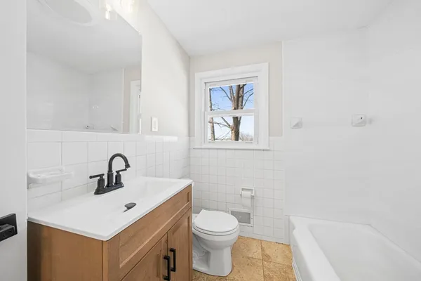 $489,995 | 1 Hillcrest Avenue, Lynn, MA 01904