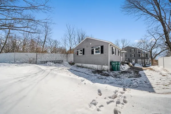 $489,995 | 1 Hillcrest Avenue, Lynn, MA 01904