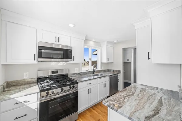 $489,995 | 1 Hillcrest Avenue, Lynn, MA 01904