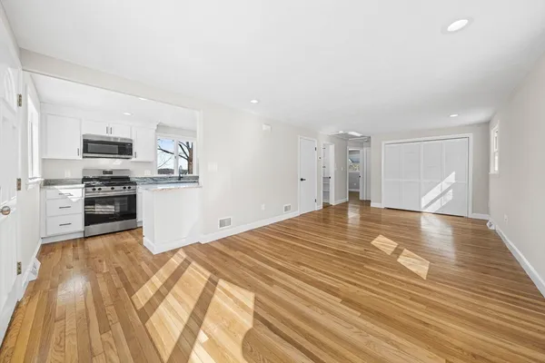 $489,995 | 1 Hillcrest Avenue, Lynn, MA 01904