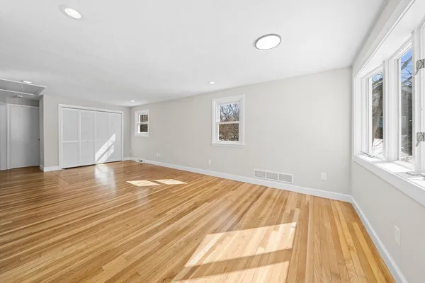 $489,995 | 1 Hillcrest Avenue, Lynn, MA 01904