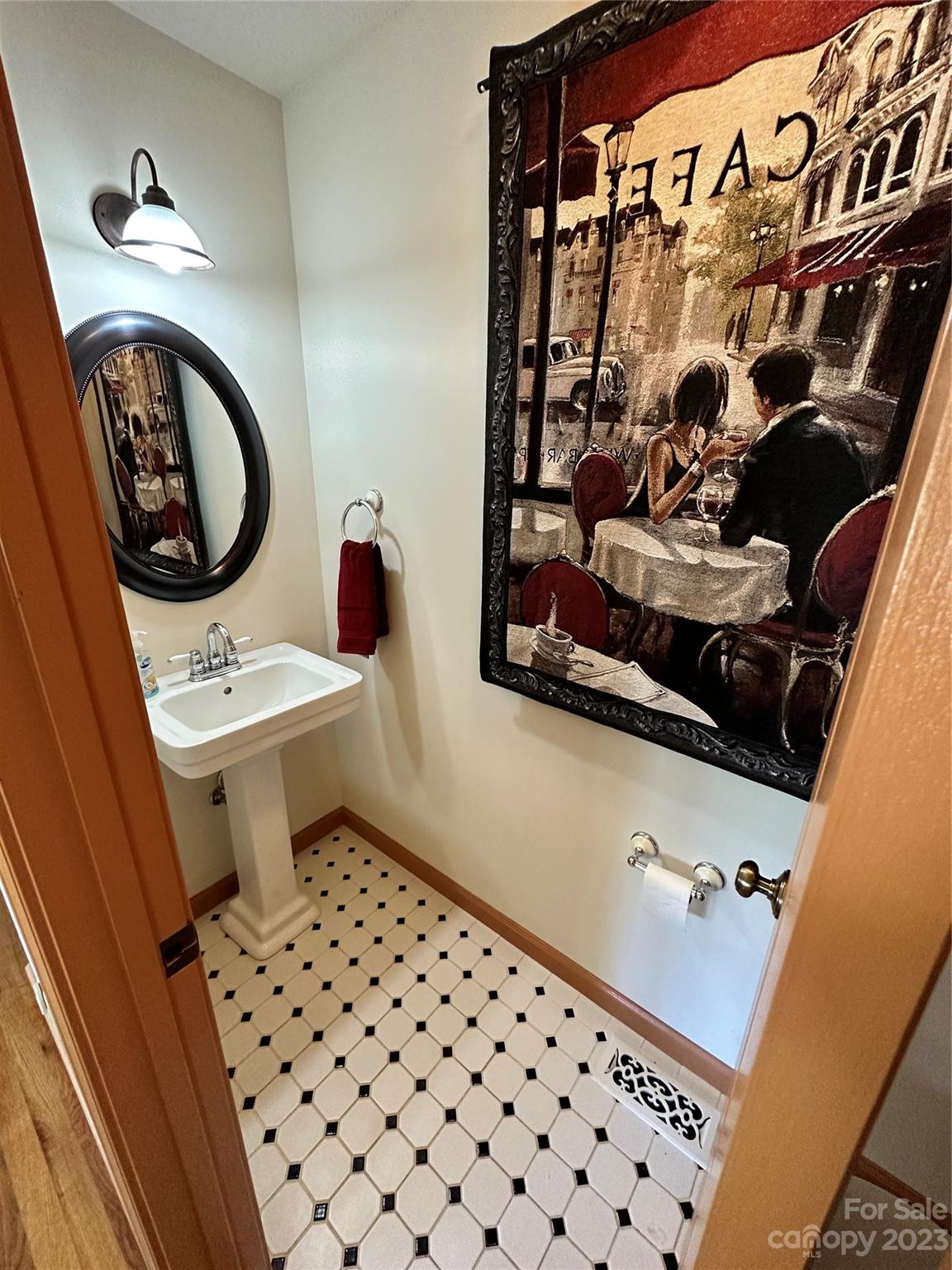 40 Autumn View Drive Hendersonville, NC 28792 - Photo 11 of 48 a bathroom with a sink toilet and shower