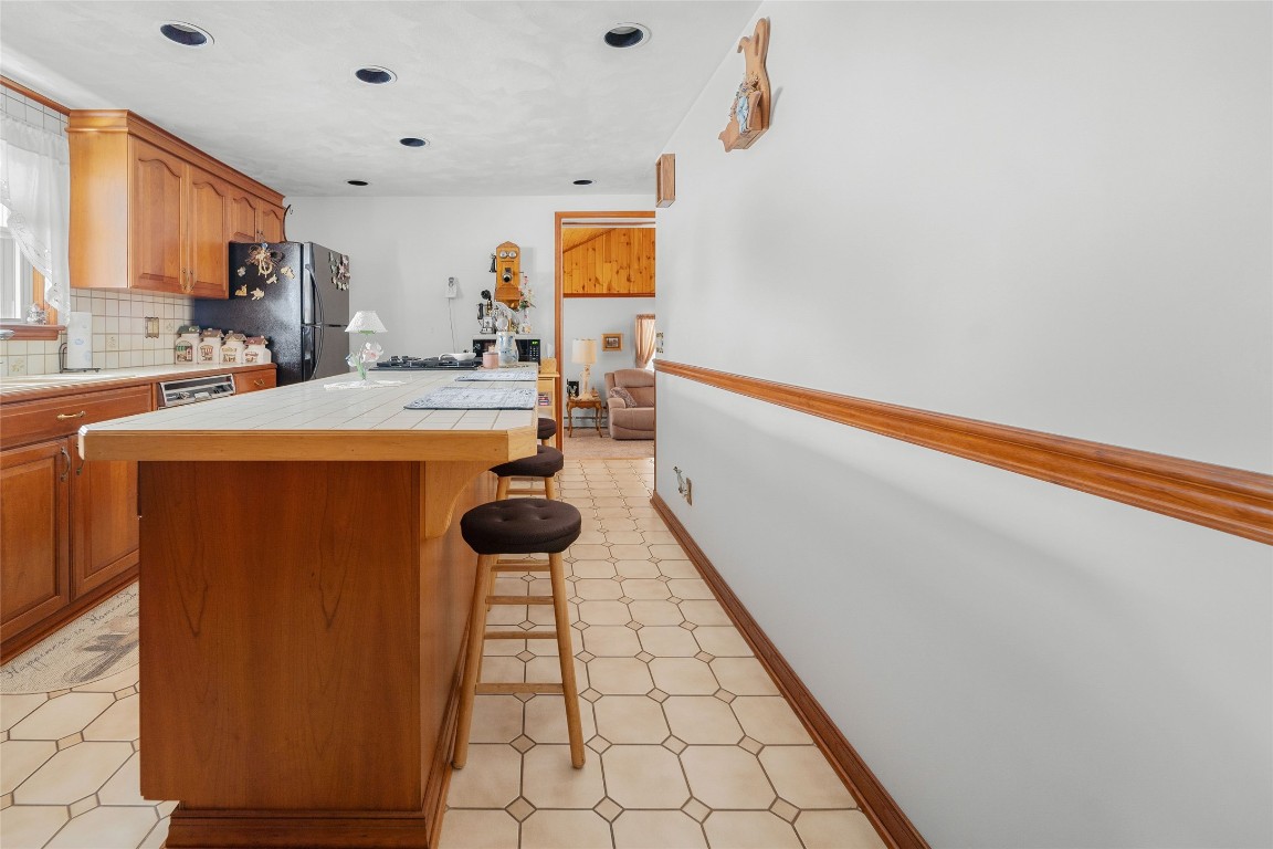 324 Jones Road Vestal, NY 13850 - Photo 16 of 29 Gallery Image 16