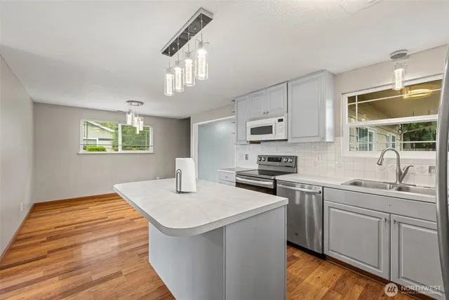 $445,000 | 1209 Dundee Drive, Cosmopolis, WA 98537