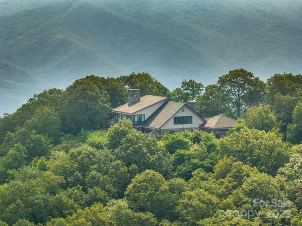$2,565,000 | 2200 Camp Branch Road, Waynesville, NC 28786