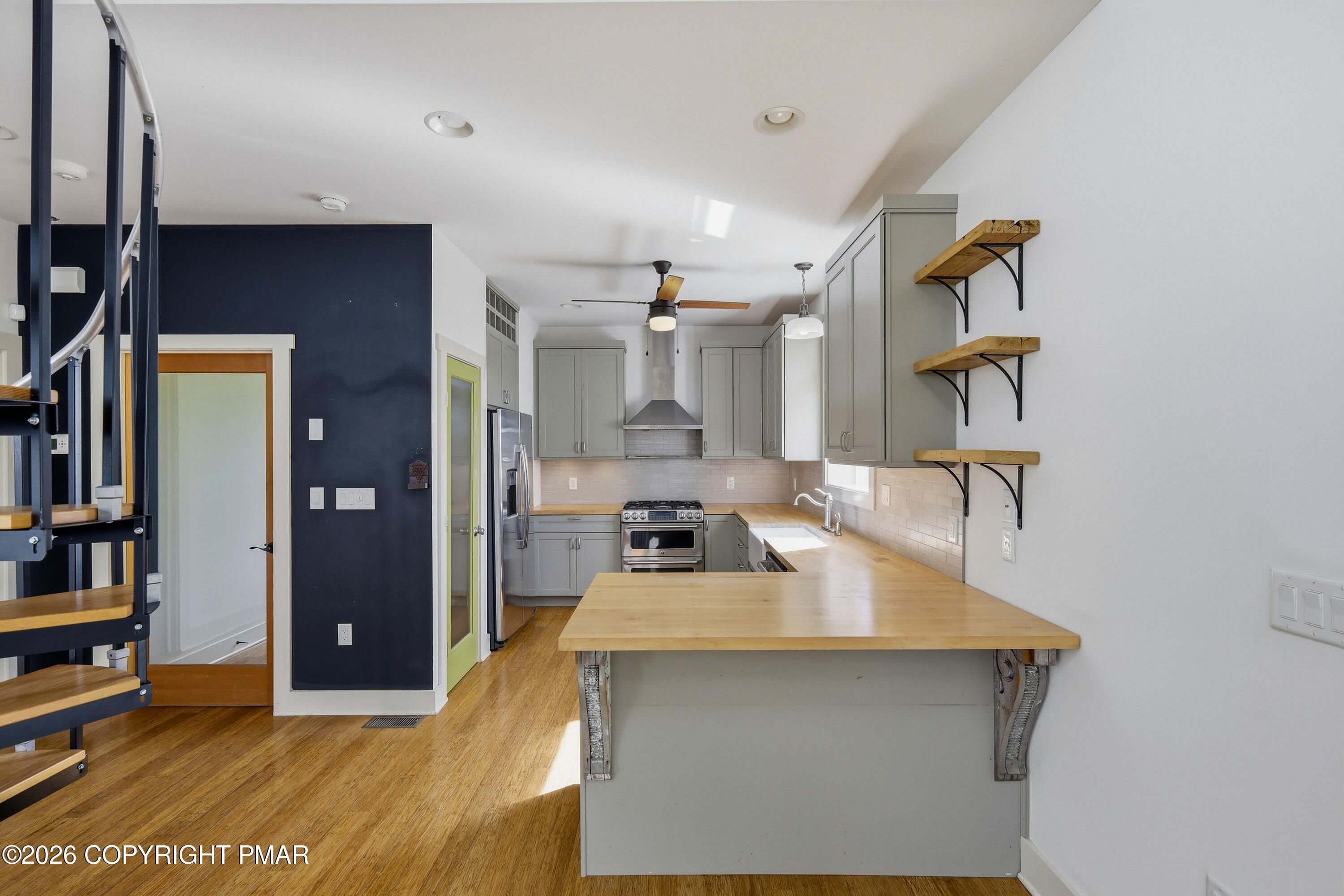 2432 Rimrock Drive Stroudsburg, PA 18360 - Photo 56 of 102 50-Photo-49