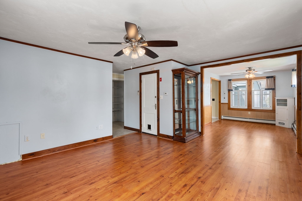 9 Providence Road Sutton, MA 01590 - Photo 6 of 37