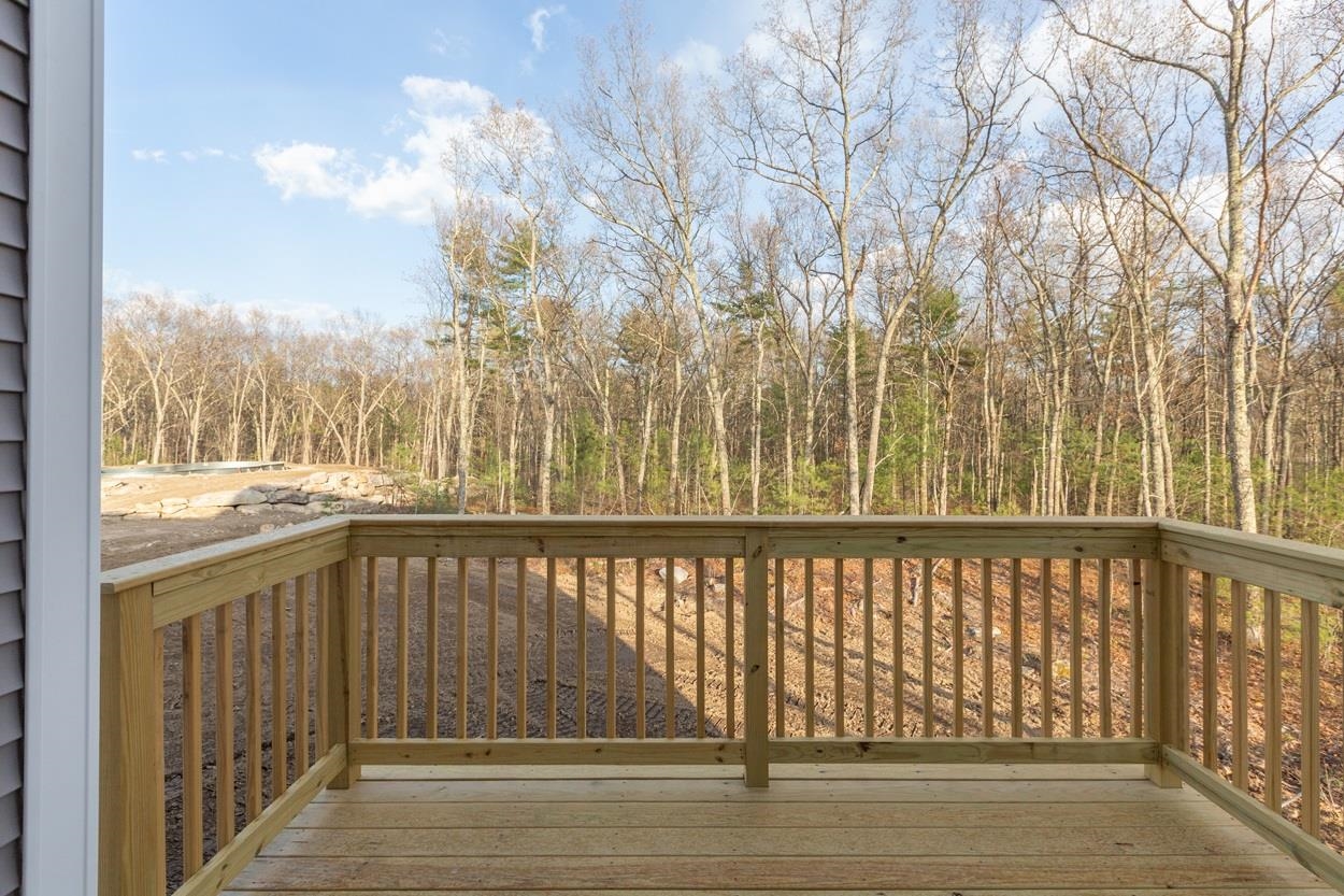 21 Daniel Road, Unit 593 Derry, NH 03038 - Photo 3 of 11 Gallery Image 3