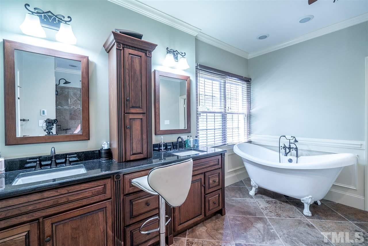 9520 Club Valley Way Raleigh, NC 27617 - Photo 19 of 25 Gallery Image 19