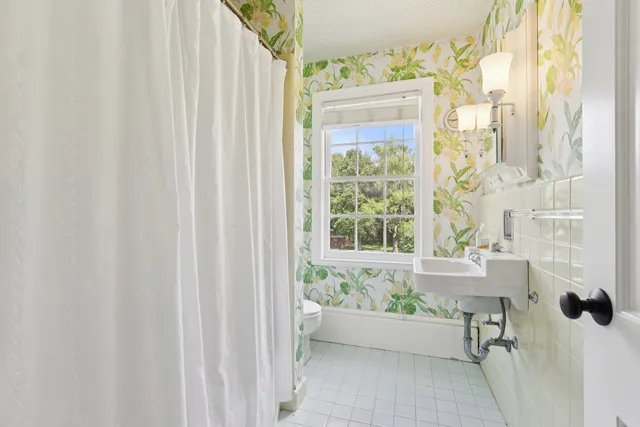 a view of a house with a big yard