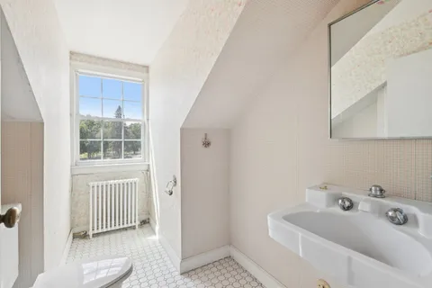 a picture of a wall with a white wall and white wall