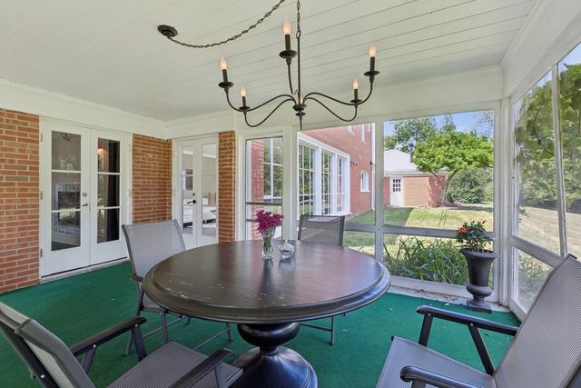 $1,298,000 | 60 Ridge Road, Barrington Hills, IL 60010