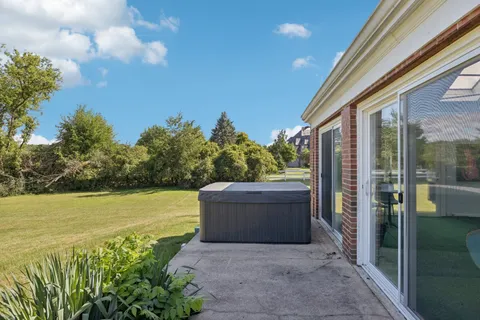 $1,298,000 | 60 Ridge Road, Barrington Hills, IL 60010