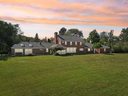 $1,298,000 | 60 Ridge Road, Barrington Hills, IL 60010