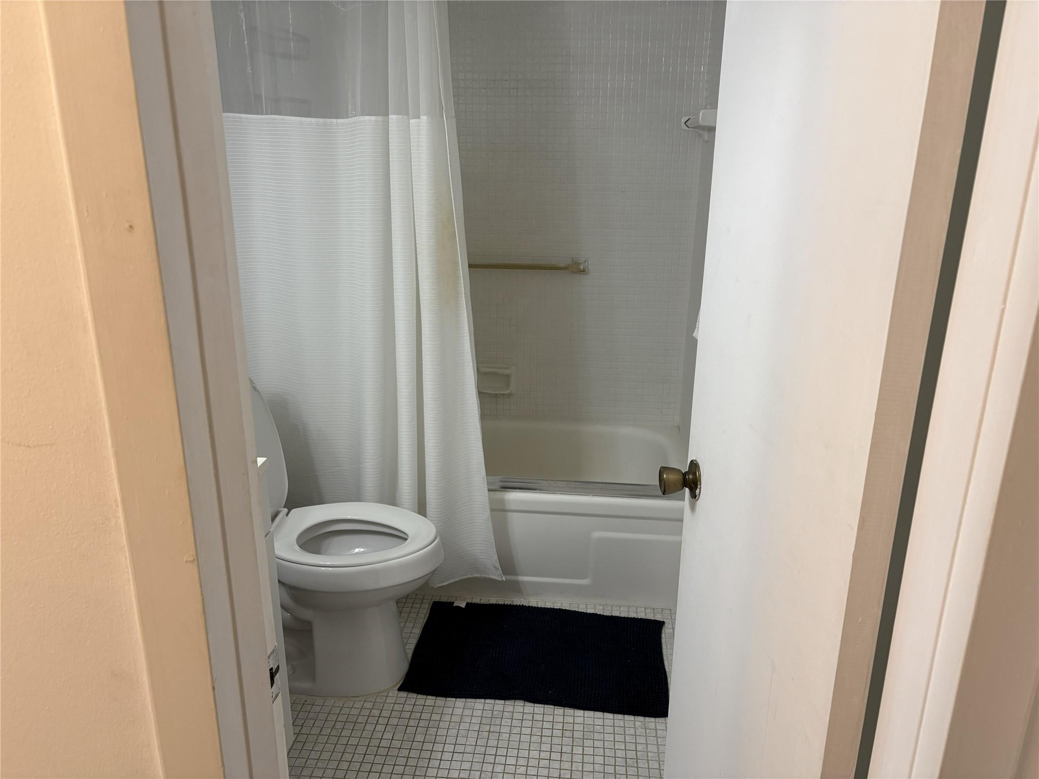 91 Preston F, Unit 91 Boca Raton, FL 33434 - Photo 7 of 11 Photo 7