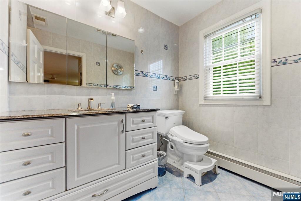 735 Linwood Avenue Ridgewood, NJ 07450 - Photo 22 of 46