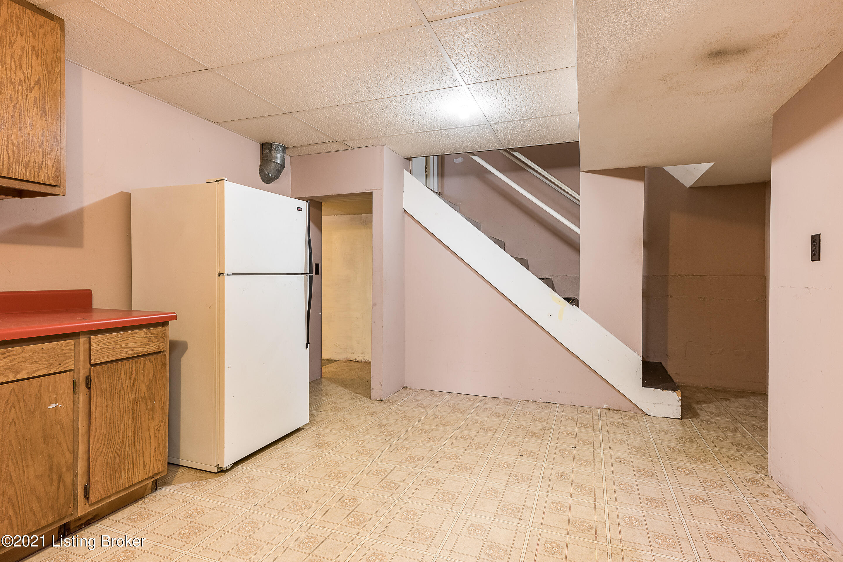 10611 St Rene Road Louisville, KY 40299 - Photo 22 of 42 Kitchenette in basement