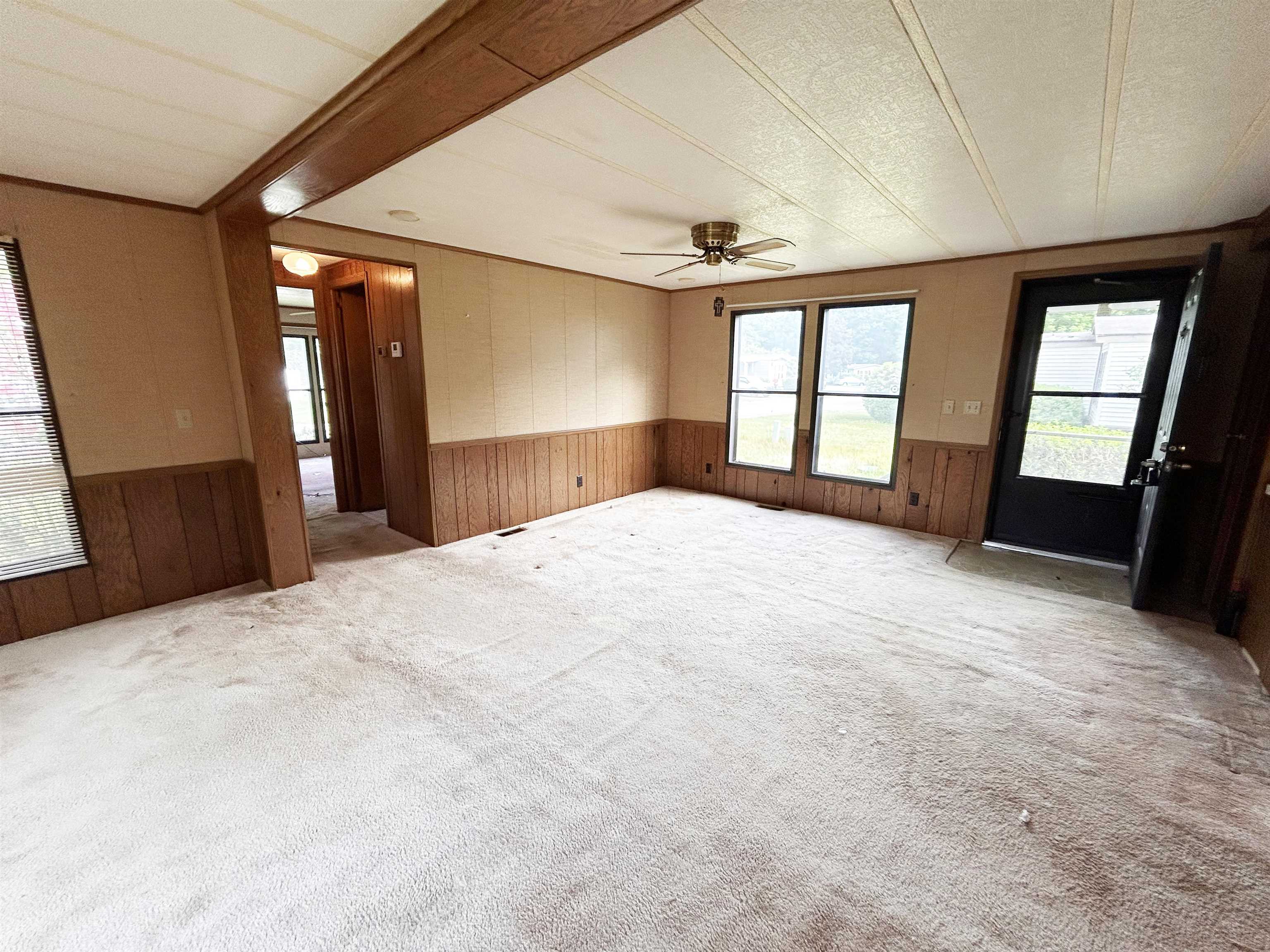 37 Monadnock Drive Rochester, NH 03867 - Photo 5 of 45