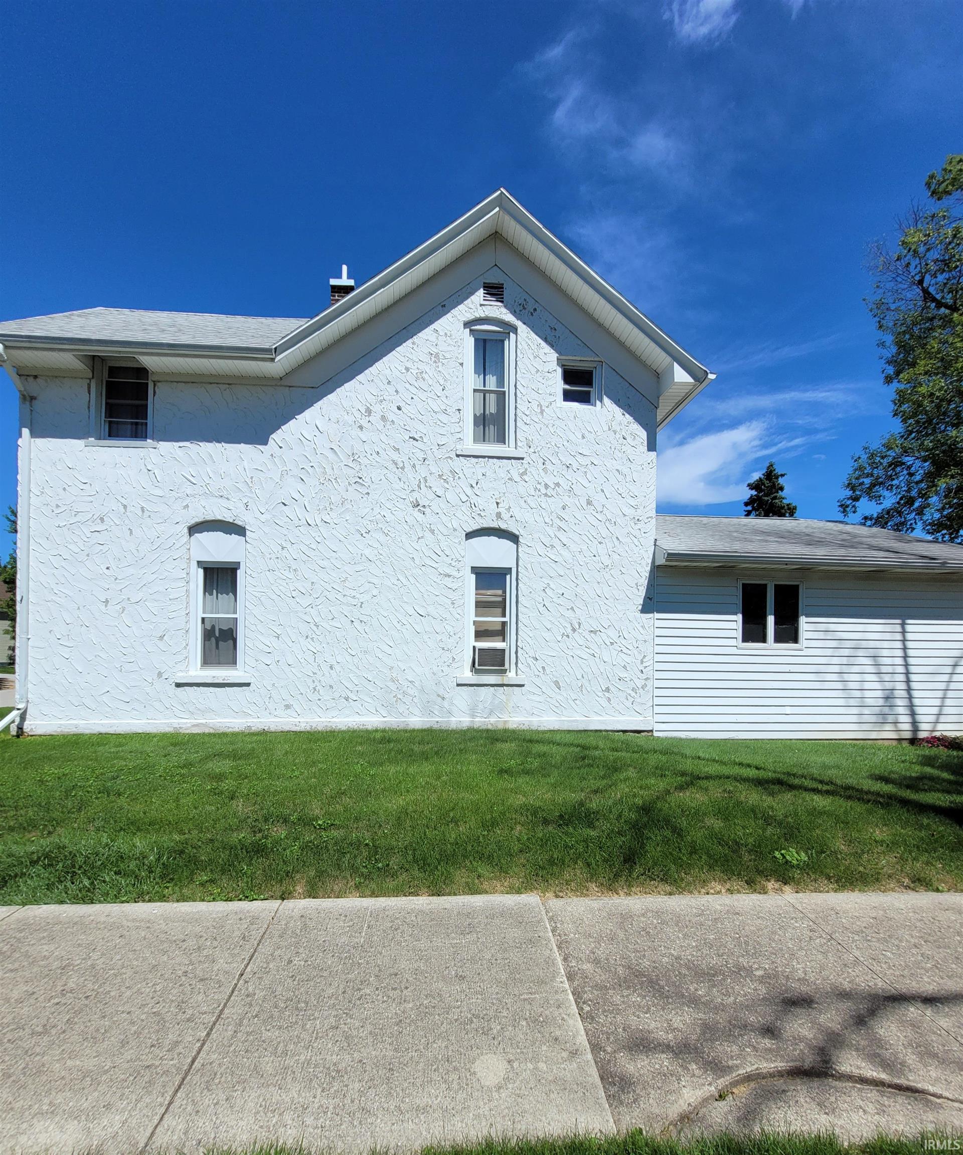 126 West Walnut Street Flora, IN 46929 - Photo 2 of 25