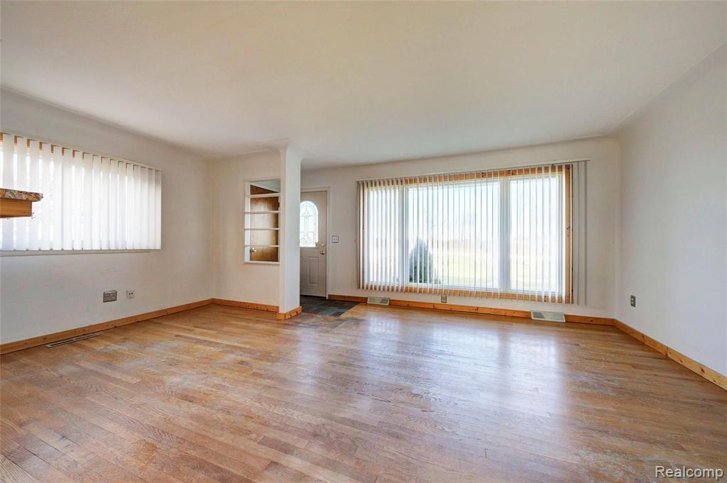 3875 West Grand River Road Howell, MI 48855 - Photo 7 of 31
