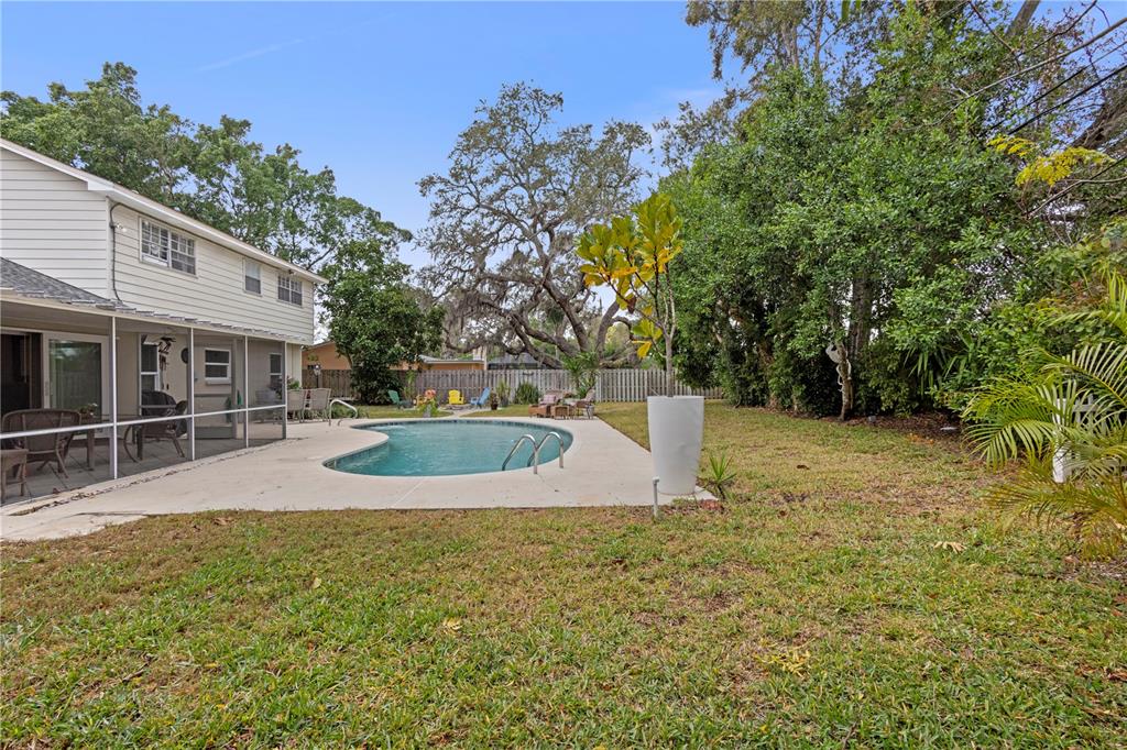 1437 Glenview Road Palm Harbor, FL 34683 - Photo 12 of 69