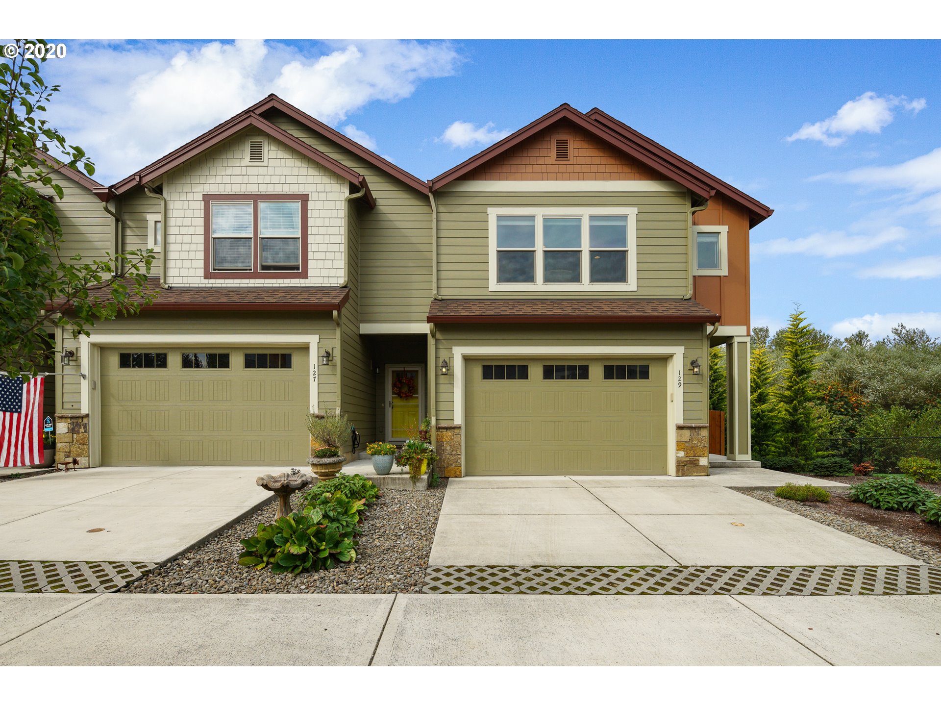 129 North 43rd Place Ridgefield, WA 98642 - Photo 2 of 25