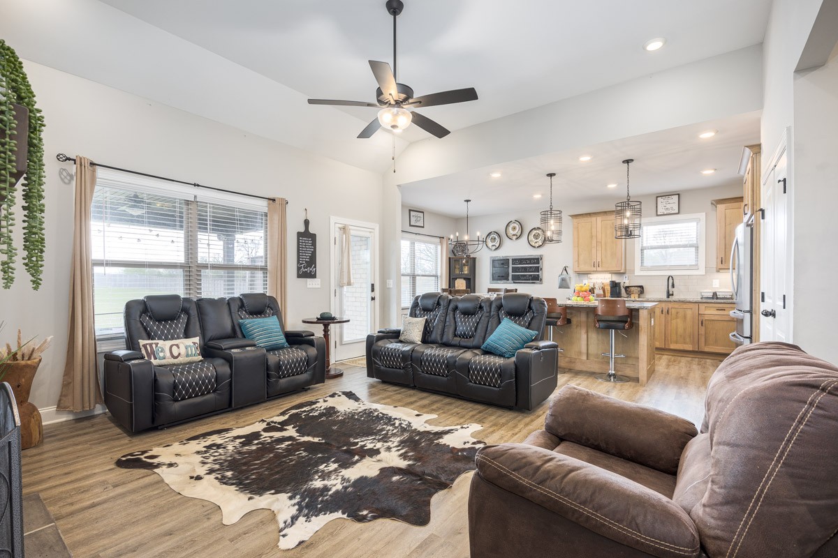 2743 West County Farm Road Springfield, TN 37172 - Photo 12 of 53 a living room with furniture kitchen view and a large window